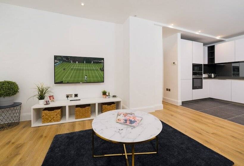 酒店 Panther House By Oval