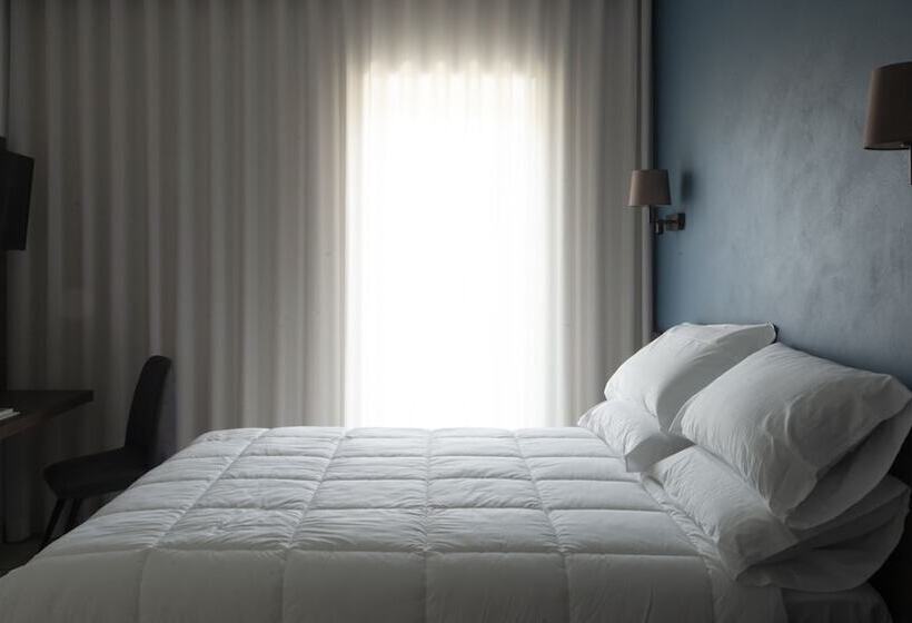 בית מלון כפרי Colle Serrano Relais & Spa