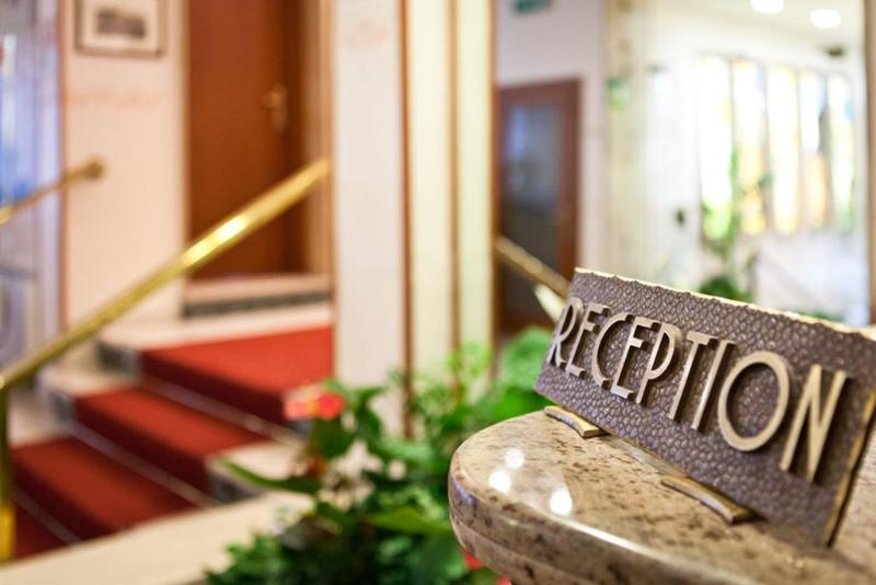 هتل Terminus & Plaza