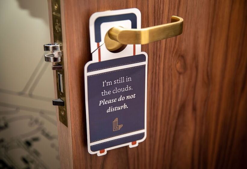 ホテル The Landing