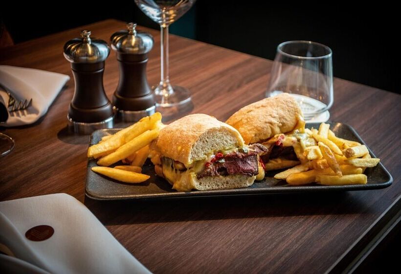 ホテル The Landing