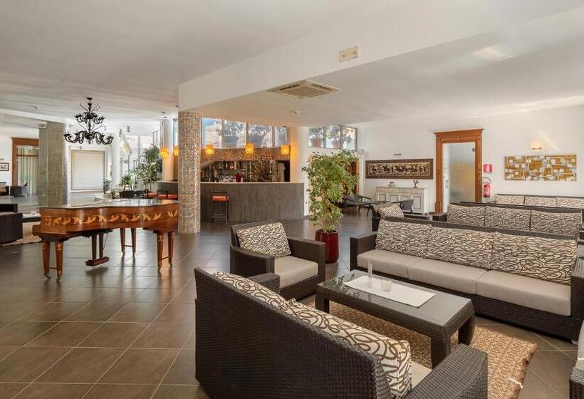 ホテル The Pelican Beach Resort & Spa  Adults Only