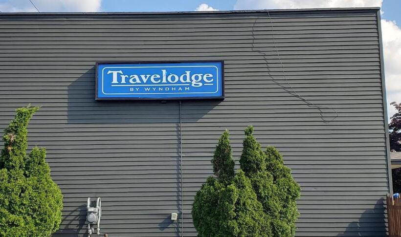 Отель Travelodge By Wyndham Livonia Canton Novi Detroit Area