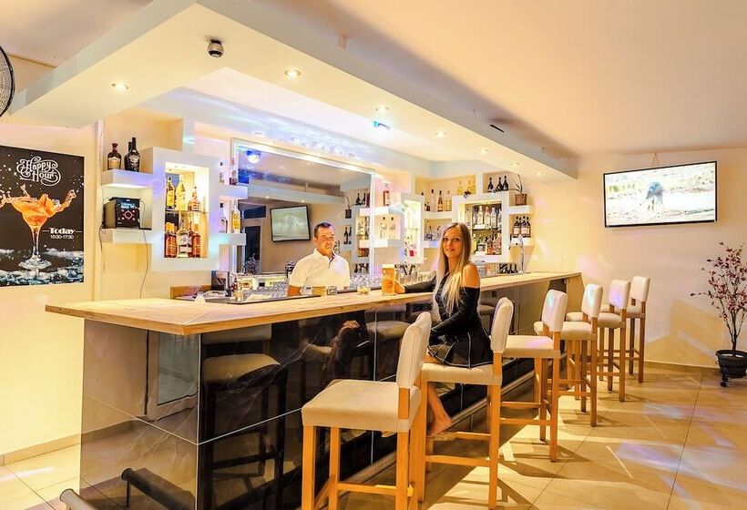 בית מלון כפרי Viva Tourismo Resort Naturist Club