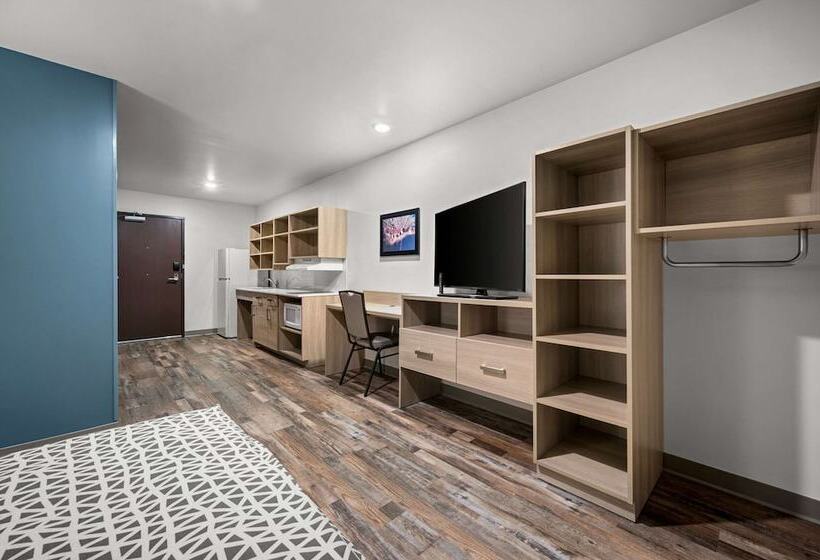 فندق Woodspring Suites Dearborn   Detroit