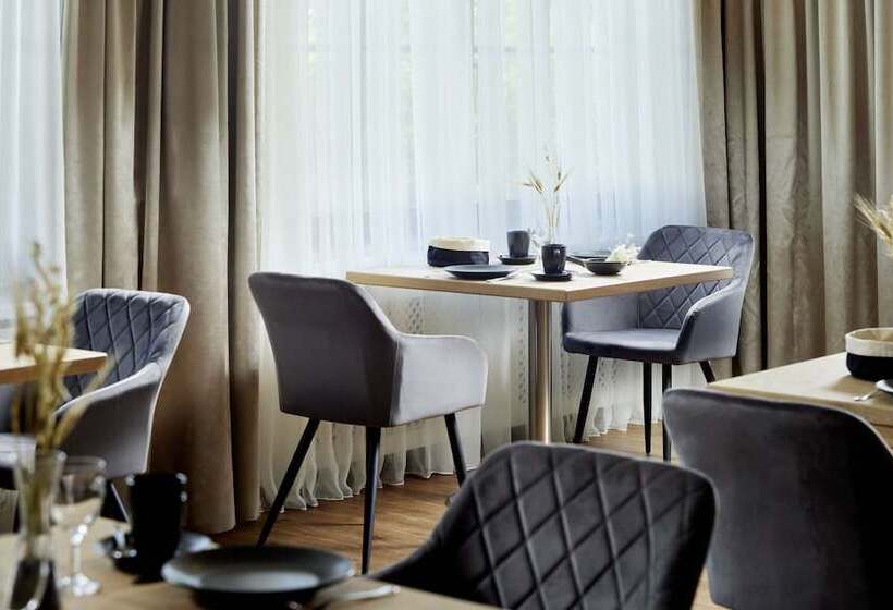 Maximilian Appartements