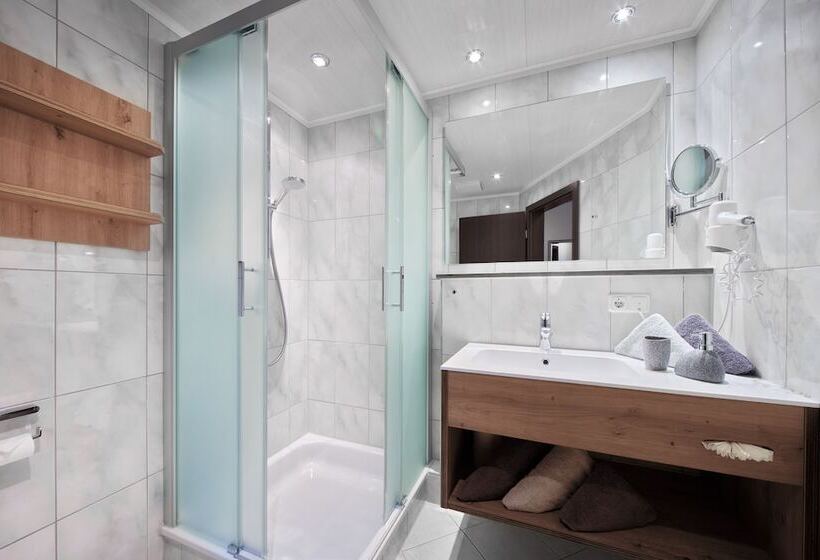 Maximilian Appartements