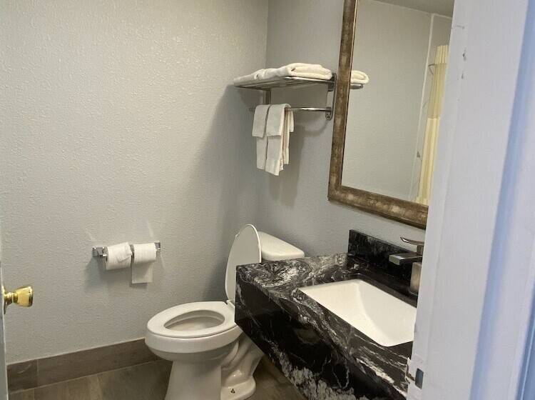 モーテル Executive Inn