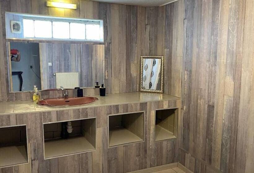 פנסיון Chambre Proche Gare Et Centre Ville