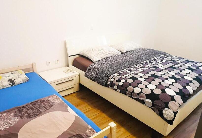 펜션 Chillax Rooms