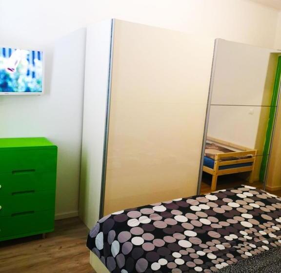 펜션 Chillax Rooms