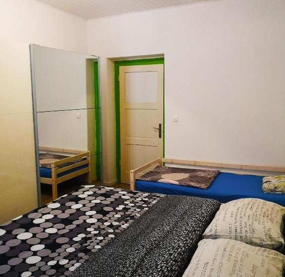 펜션 Chillax Rooms