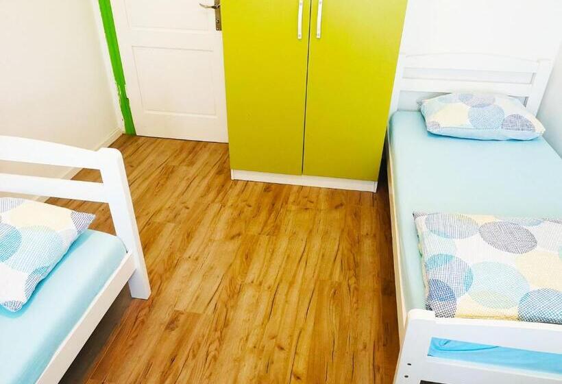 펜션 Chillax Rooms