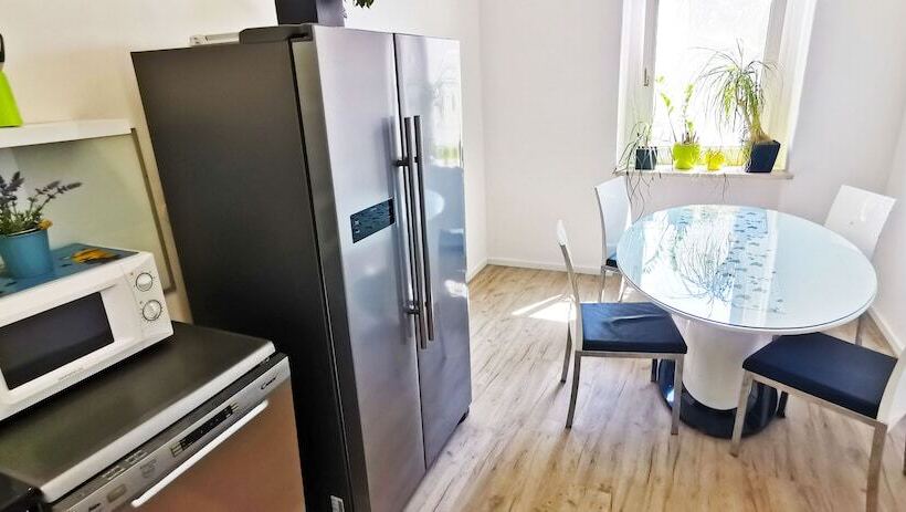 펜션 Chillax Rooms