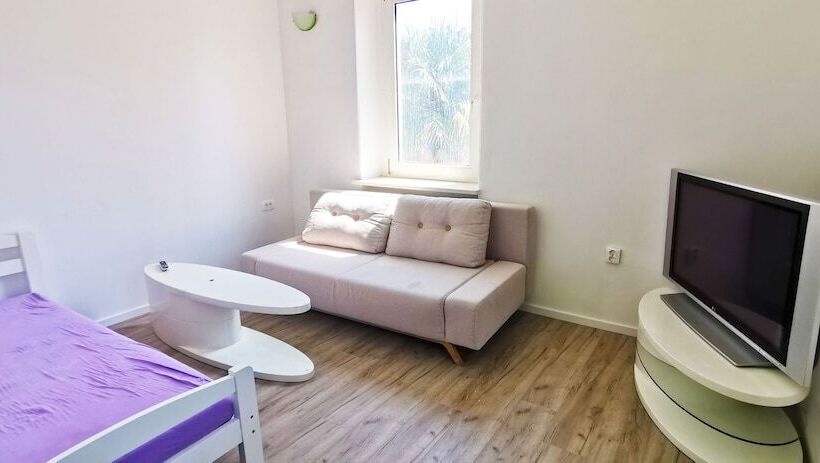 펜션 Chillax Rooms