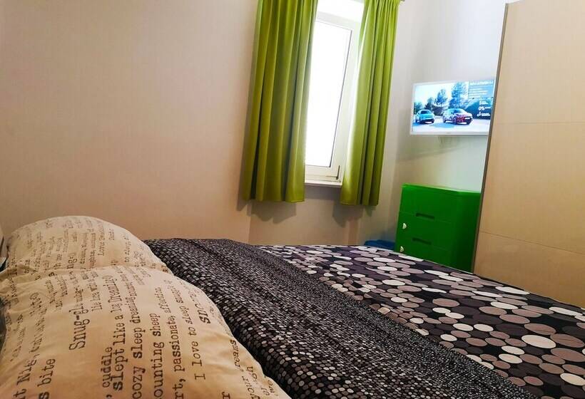 펜션 Chillax Rooms