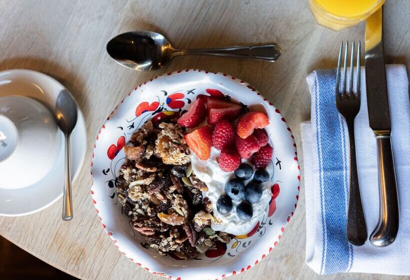 بنسيون The New Inn