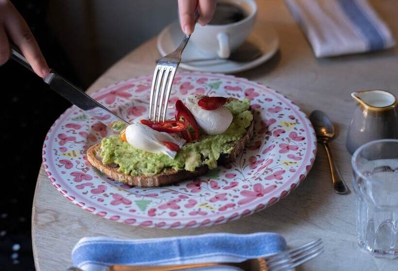 بنسيون The New Inn