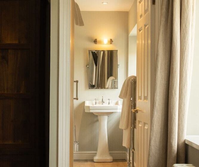 بنسيون The New Inn