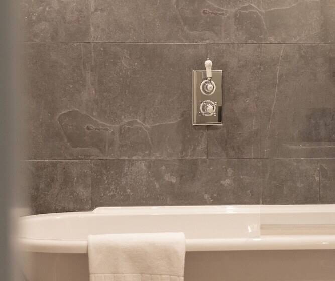 بنسيون The New Inn