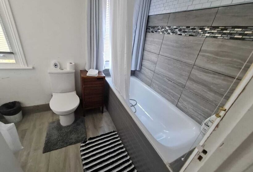 Резиденция 3 Bed House In London Self Contained In Ladywell