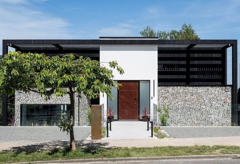 إقامة Grand Designs Chess Valley Project   Rickmansworth