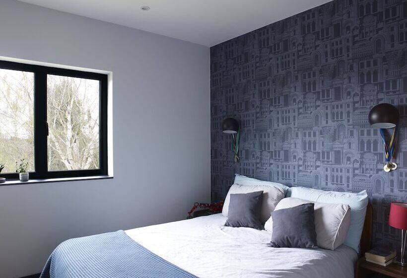 إقامة Grand Designs Chess Valley Project   Rickmansworth