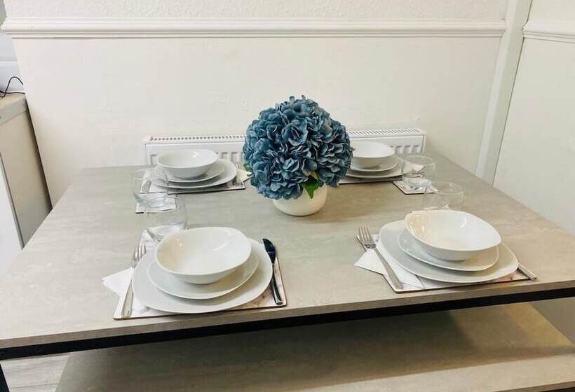 레지던스 The Union   Stylish 4 Bed House