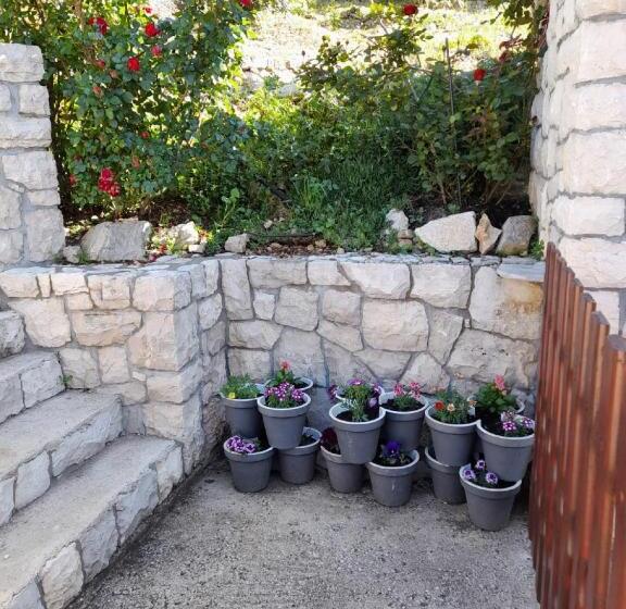 הוסטל Apartments Dalamar
