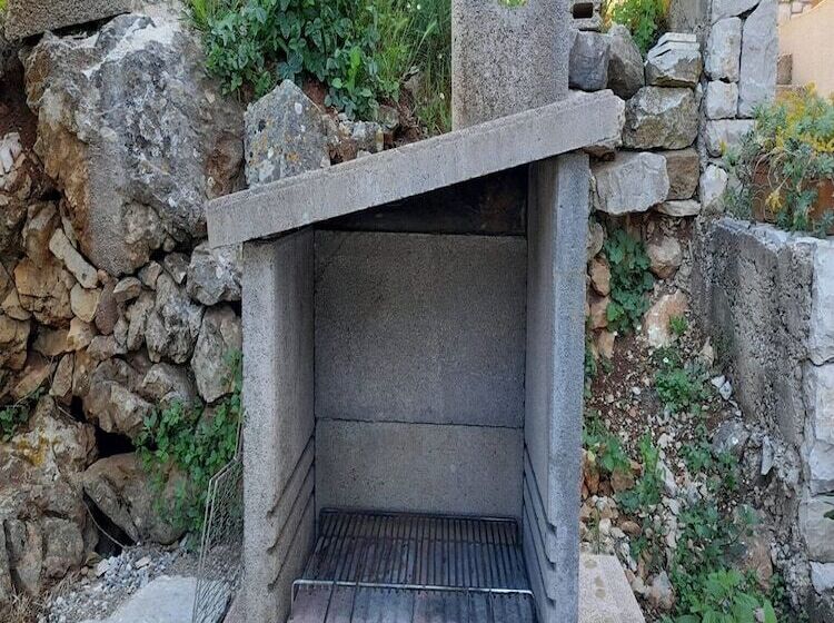 הוסטל Apartments Dalamar