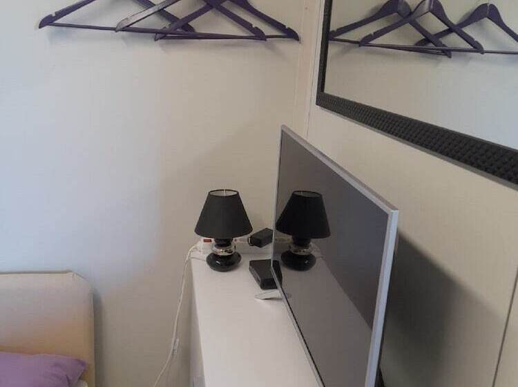 فندق صغير Apartments Dalamar