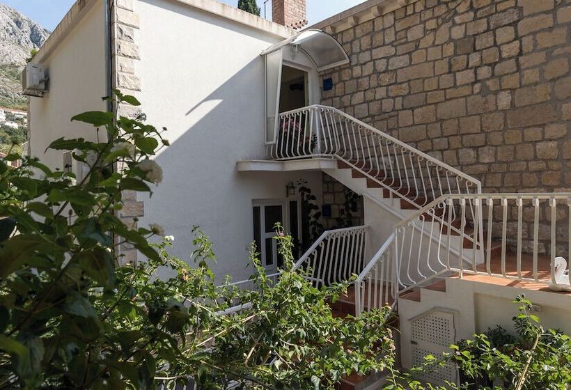 호스텔 Rooms Tupina By Paulina