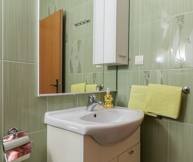 호스텔 Rooms Tupina By Paulina