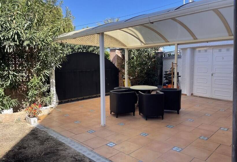 צימר Anna S Garden