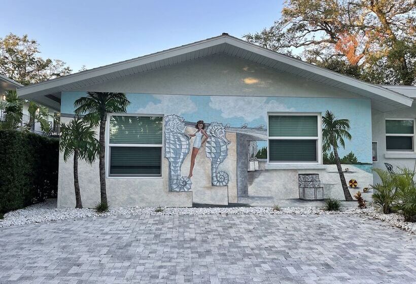 El Tropicale Vacation Rentals