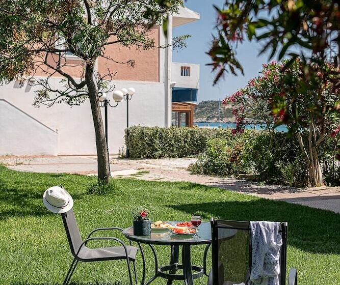 Elena Seafront Luxury Apartments