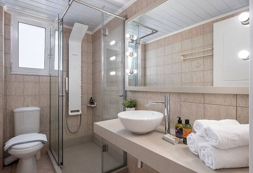 Elena Seafront Luxury Apartments