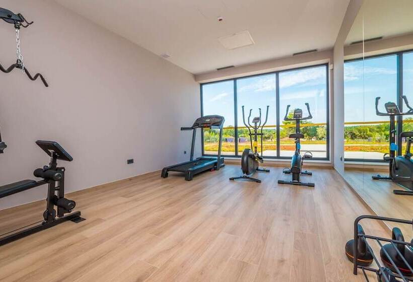 簡易ホテル Imperial