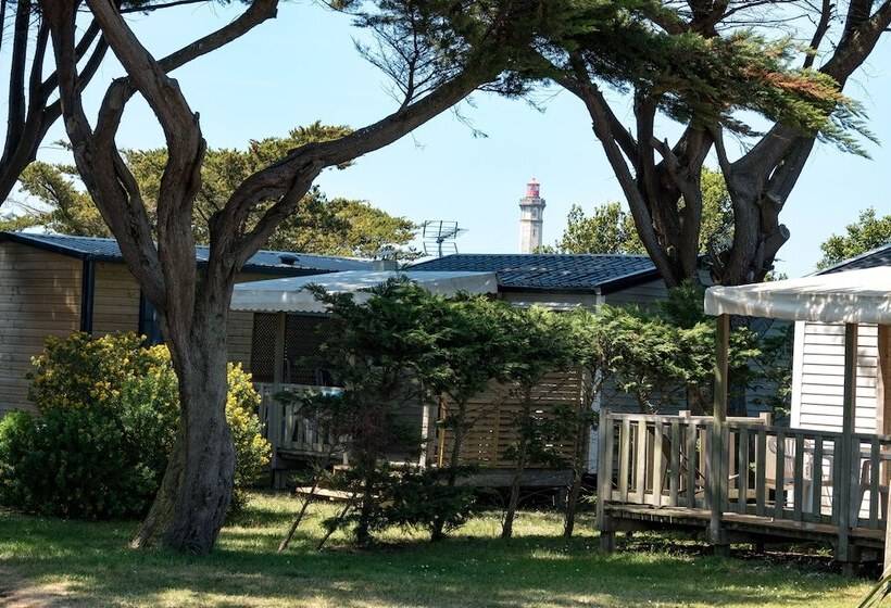 ホテル Camping Les Pérouses