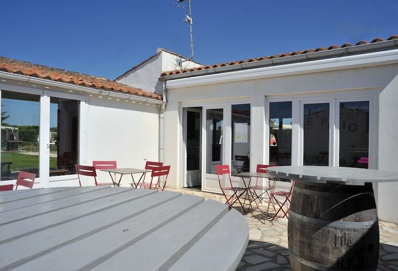 ホテル Camping Les Pérouses