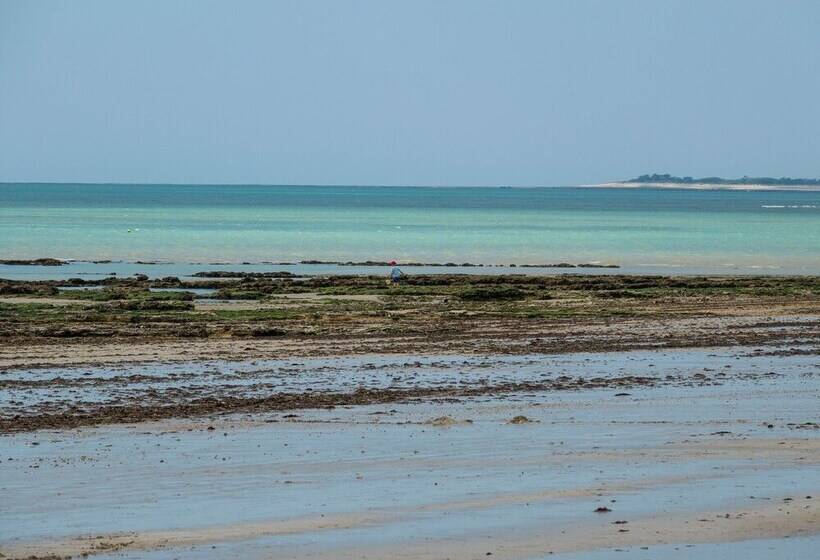 ホテル Camping Les Pérouses