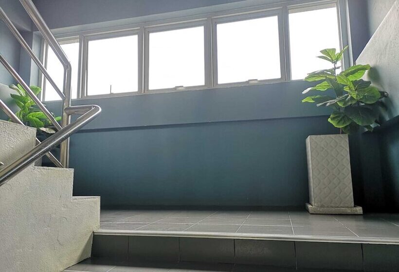 Capital O 75406 Hotel M Rojana