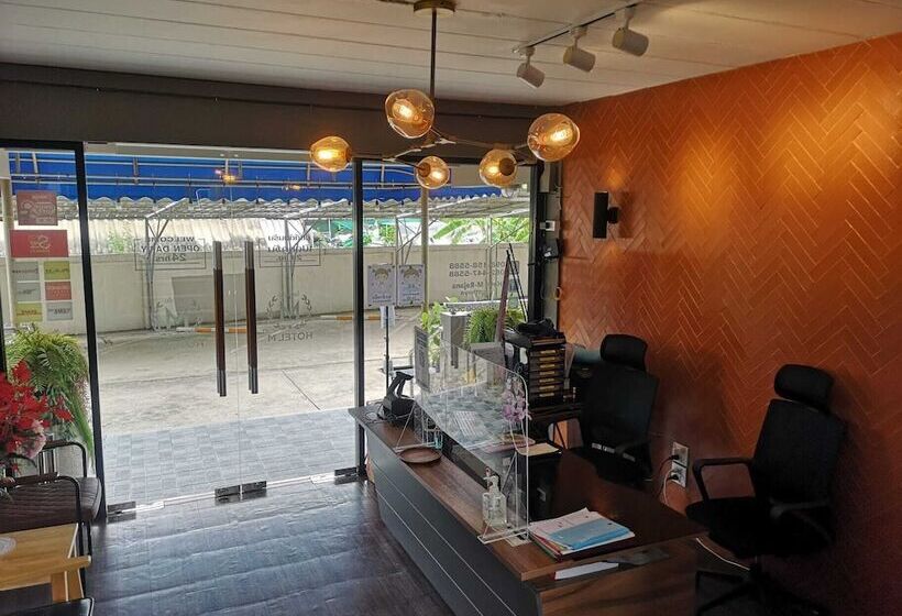 Capital O 75406 Hotel M Rojana