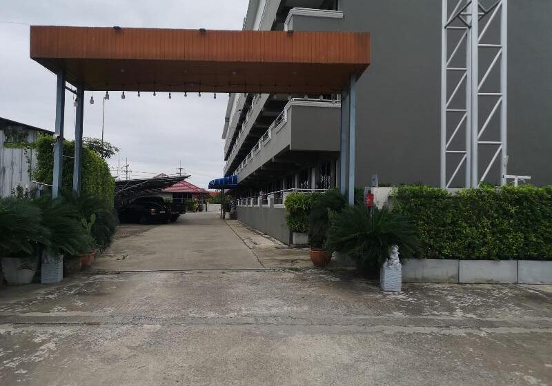 Capital O 75406 Hotel M Rojana