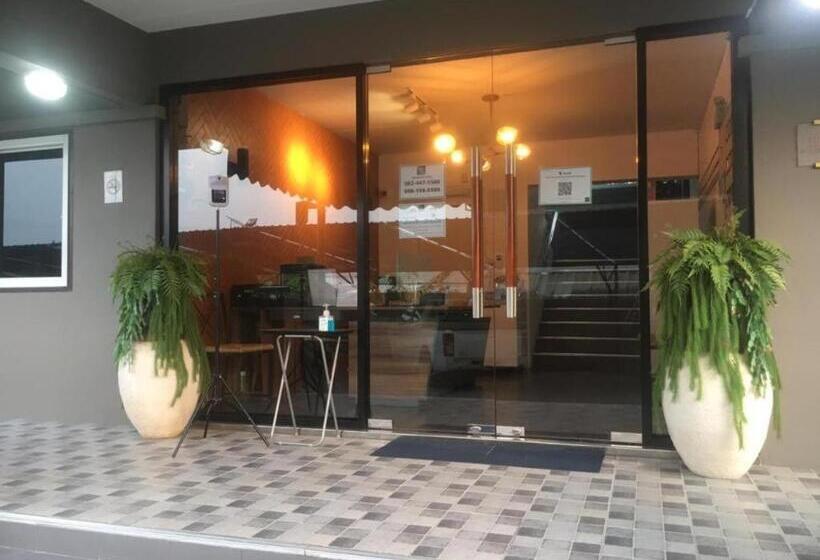 Capital O 75406 Hotel M Rojana