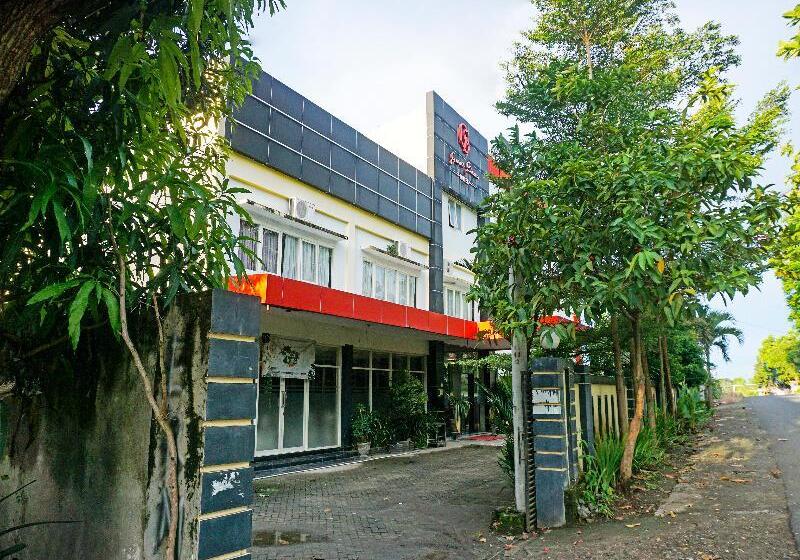 Collection O 91331 Hotel Grand Saota Soppeng