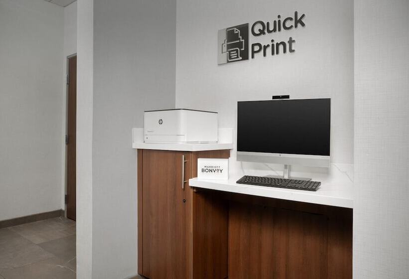 酒店 Courtyard By Marriott Northport