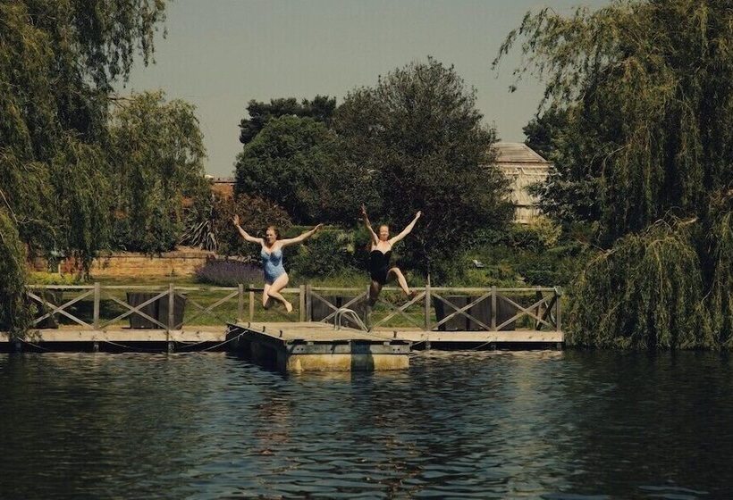 호텔 Fritton Lake The Clubhouse