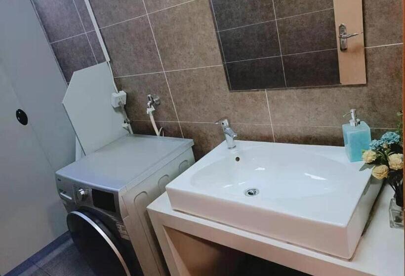 Hanting Hotel Tongxiang Zhenxing Road