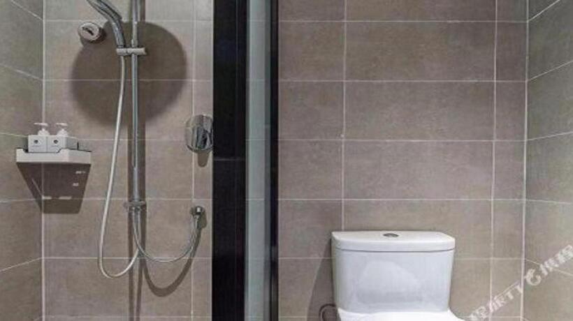 Hanting Hotel Shanghai Lingang Dishui Lake